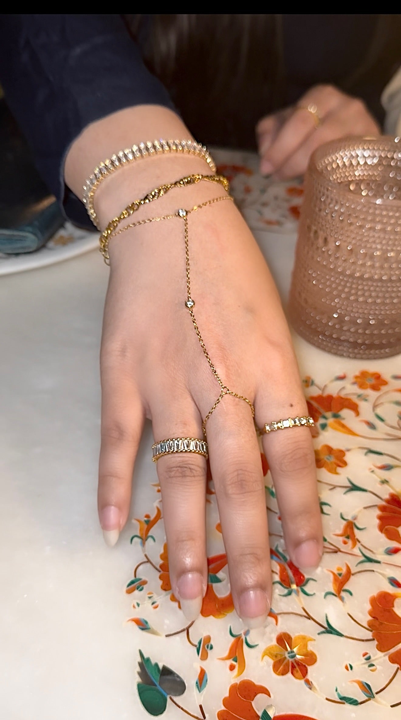 Mona Hand Chain